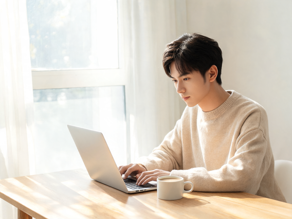 Best Supplements for Busy Professionals in 2026